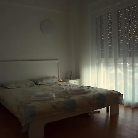 Apartment Bujorului - 2br 2