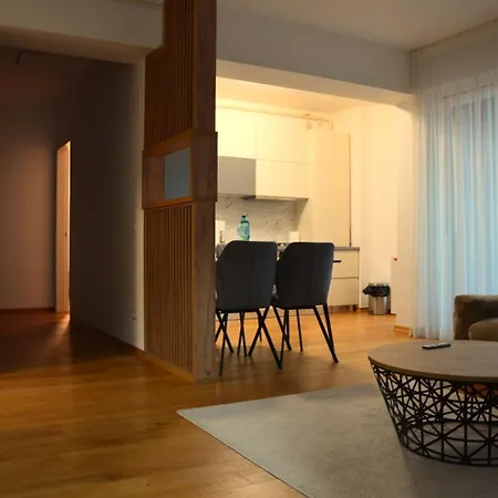 Apartment Bujorului - 2br 2 Craiova